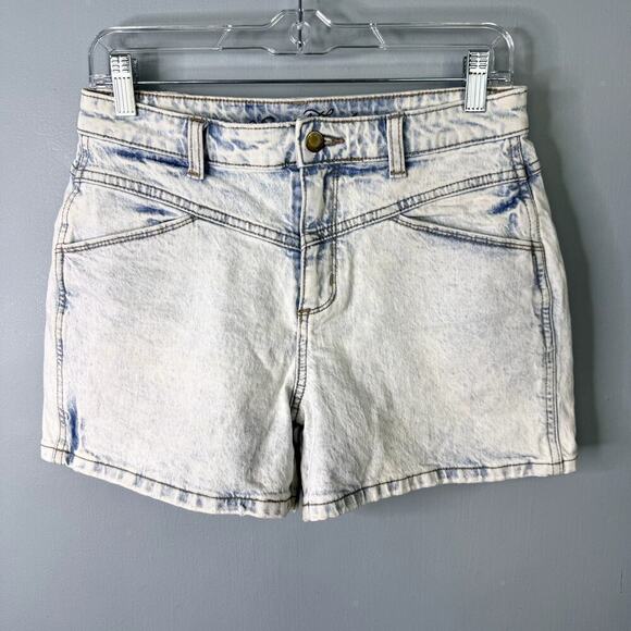Universal Thread High Rise Midi Light Acid Wash Vintage Style Mom Shorts Size 6 - Picture 1 of 11